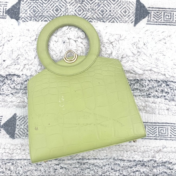 Vintage Handbags - Leather Pastel Green Purse🐞